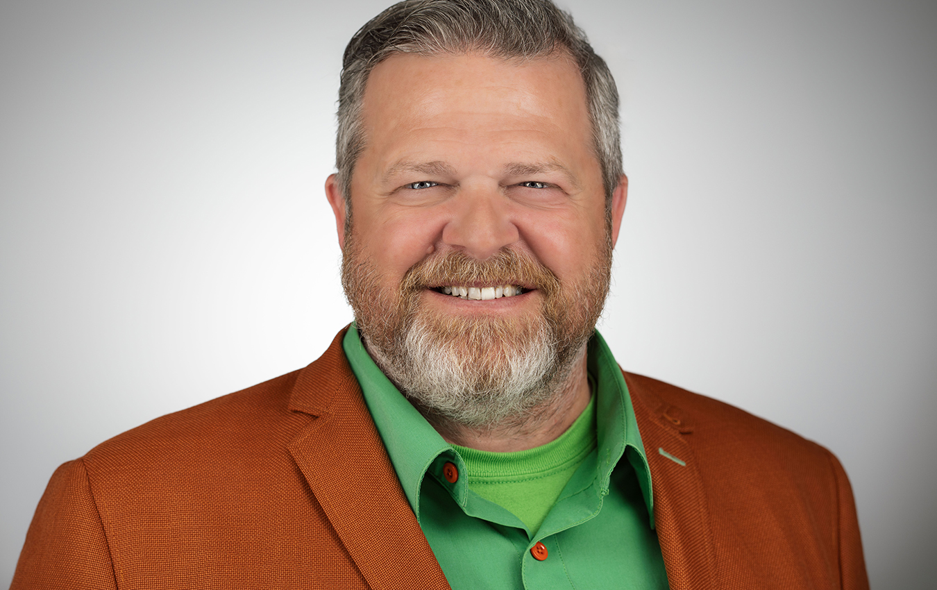 headshots-_0008_CAT05168-Edit(1)