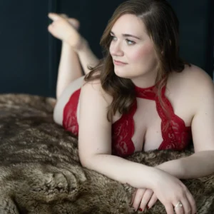 You Don’t Need to Change Your Body to Book Boudoir